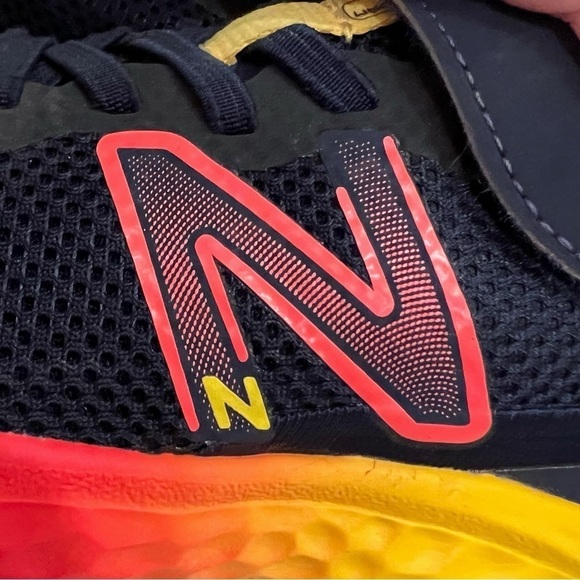 New Balance Athletic Shoes Blue/Red Fresh Foam Arishi V4 Bungee Lace Size 11 - Picture 9 of 10